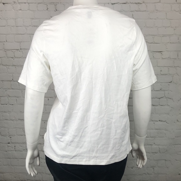 1X 2X White V Neck Elbow Sleeve Top Plus Size - Picture 3 of 6